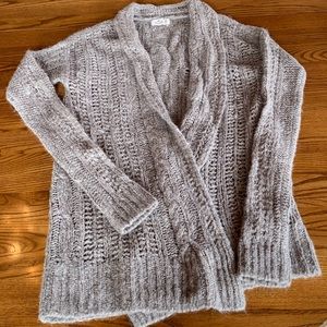 Hollister Cardigan